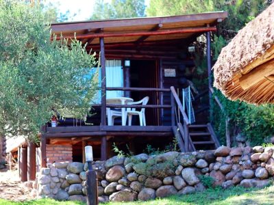 Cabaña rústica en Nono: Refugio natural, ideal escapada.